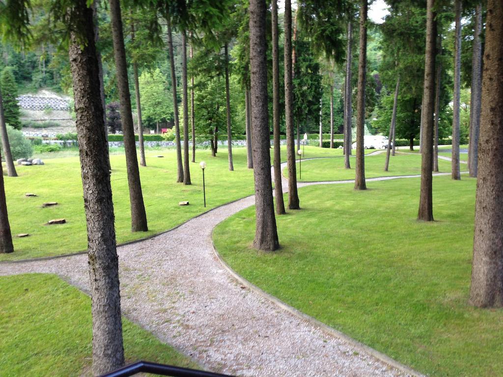 Residenza Finestra Sul Parco Lejlighed Comano Terme Eksteriør billede