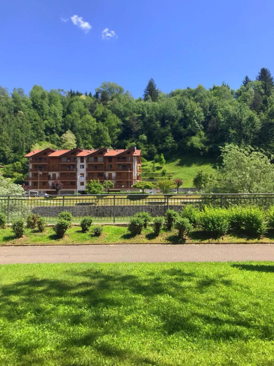 Residenza Finestra Sul Parco Lejlighed Comano Terme Eksteriør billede